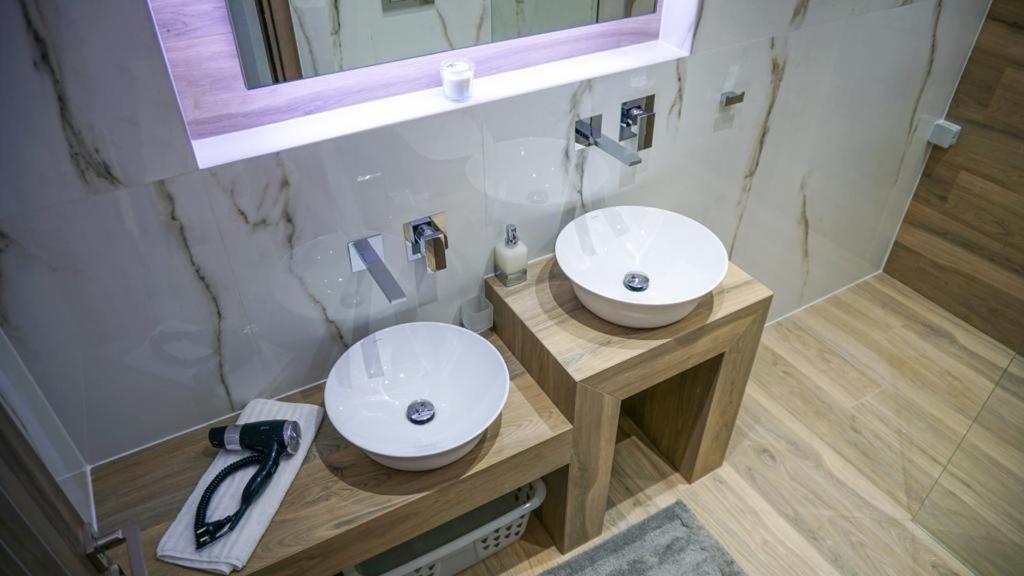 P & K Design Ltd Flats By Rentals Pro Services - Nea Moudania Esterno foto